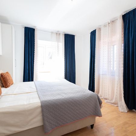 Guesthouse Rebecca Makarska Eksteriør bilde