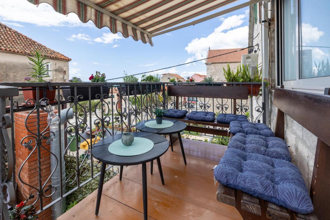 Guesthouse Rebecca Makarska Eksteriør bilde