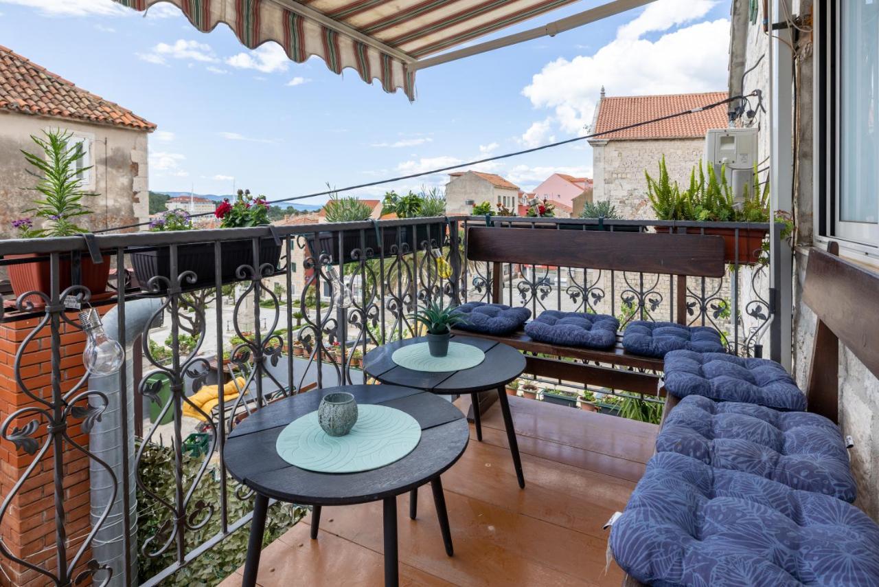 Guesthouse Rebecca Makarska Eksteriør bilde