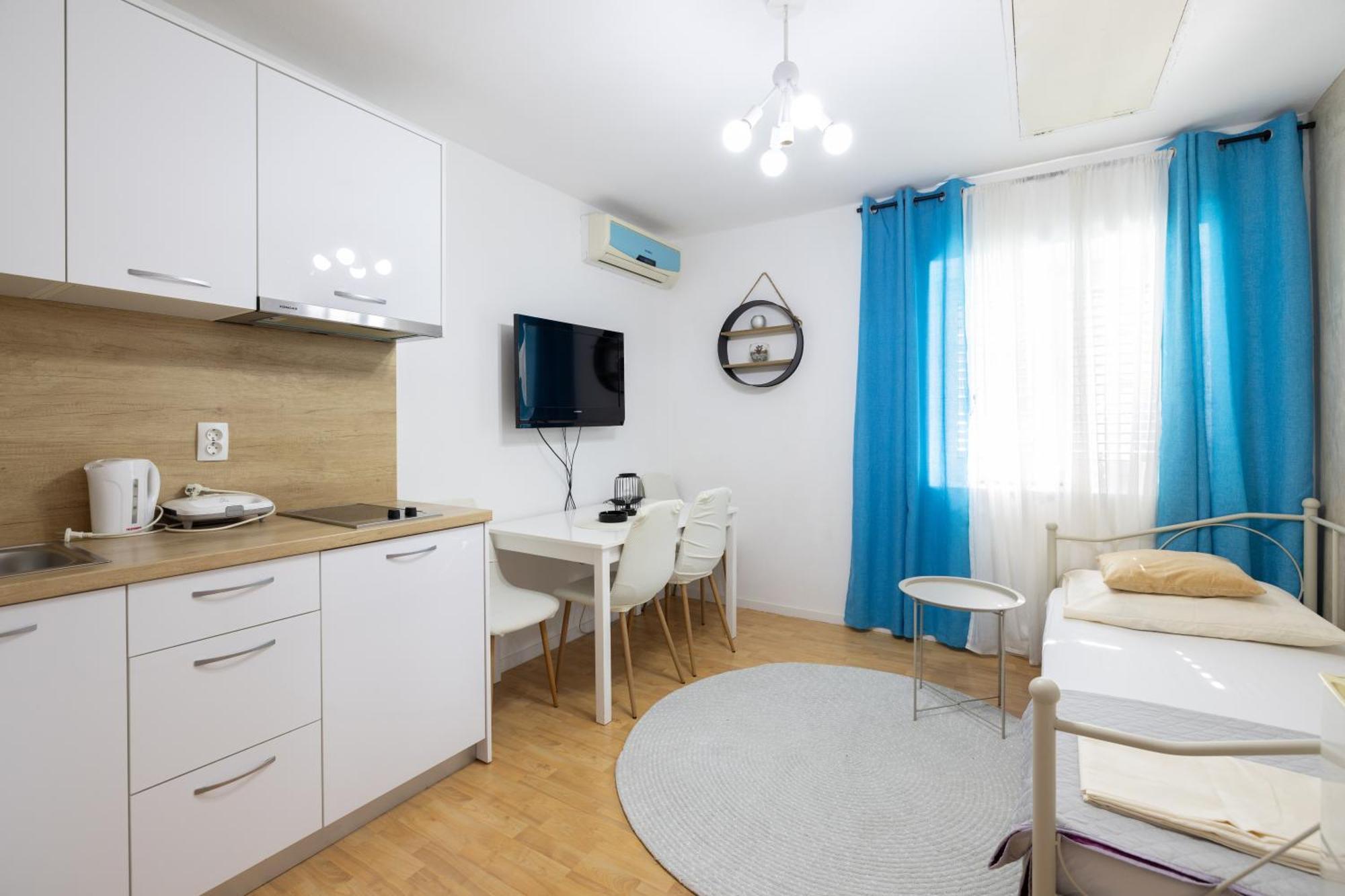 Guesthouse Rebecca Makarska Eksteriør bilde