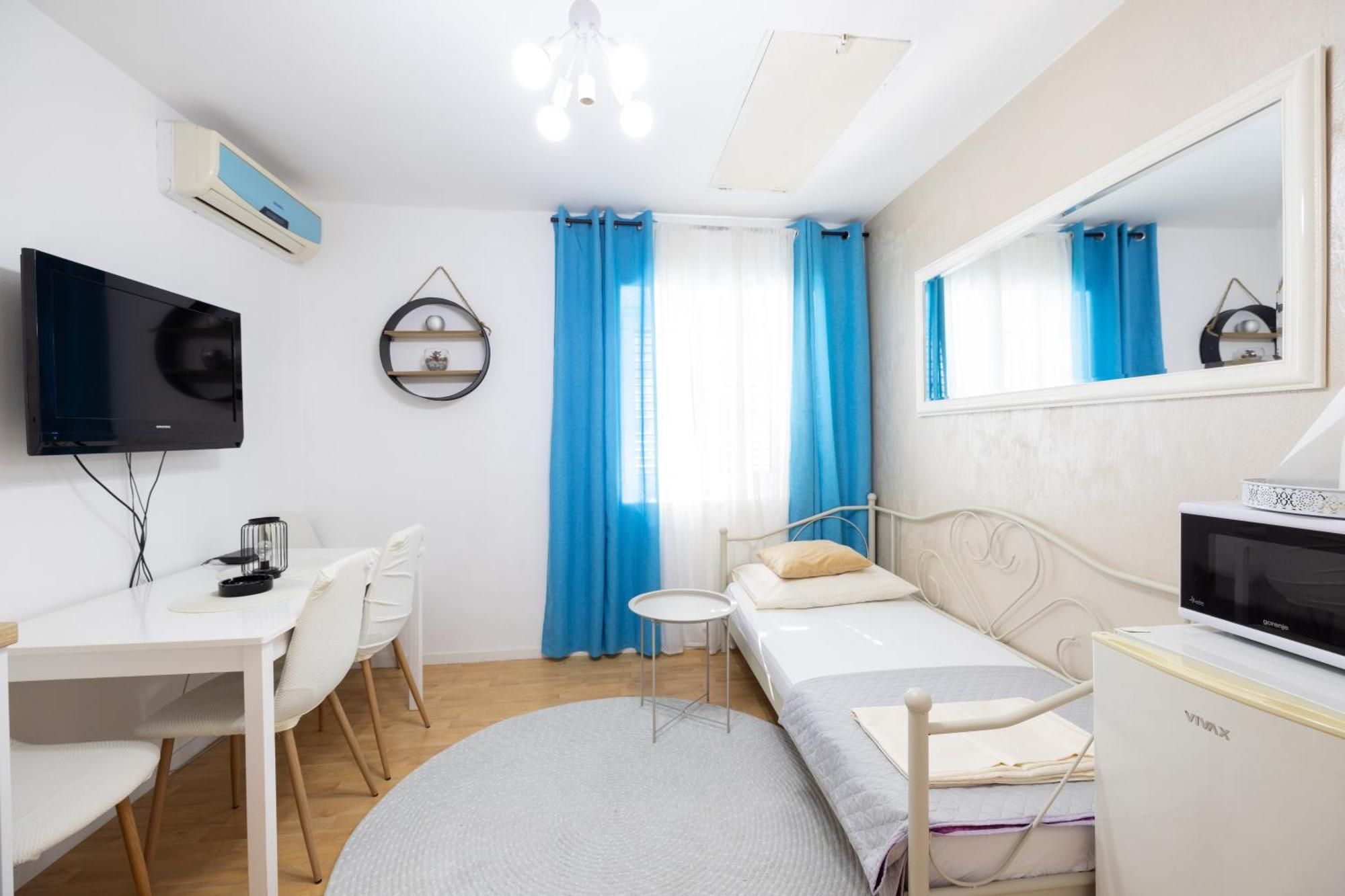 Guesthouse Rebecca Makarska Eksteriør bilde