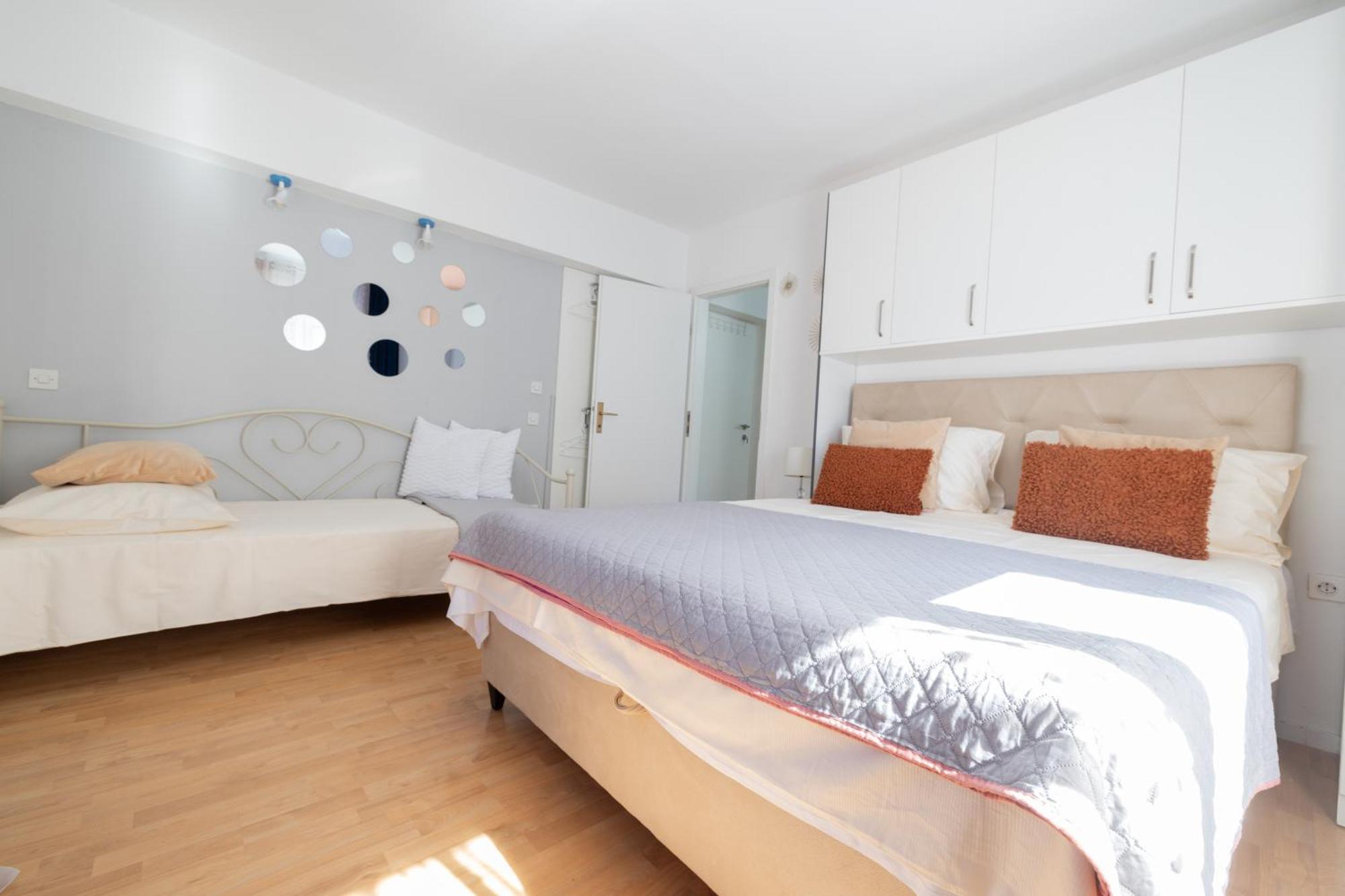 Guesthouse Rebecca Makarska Eksteriør bilde
