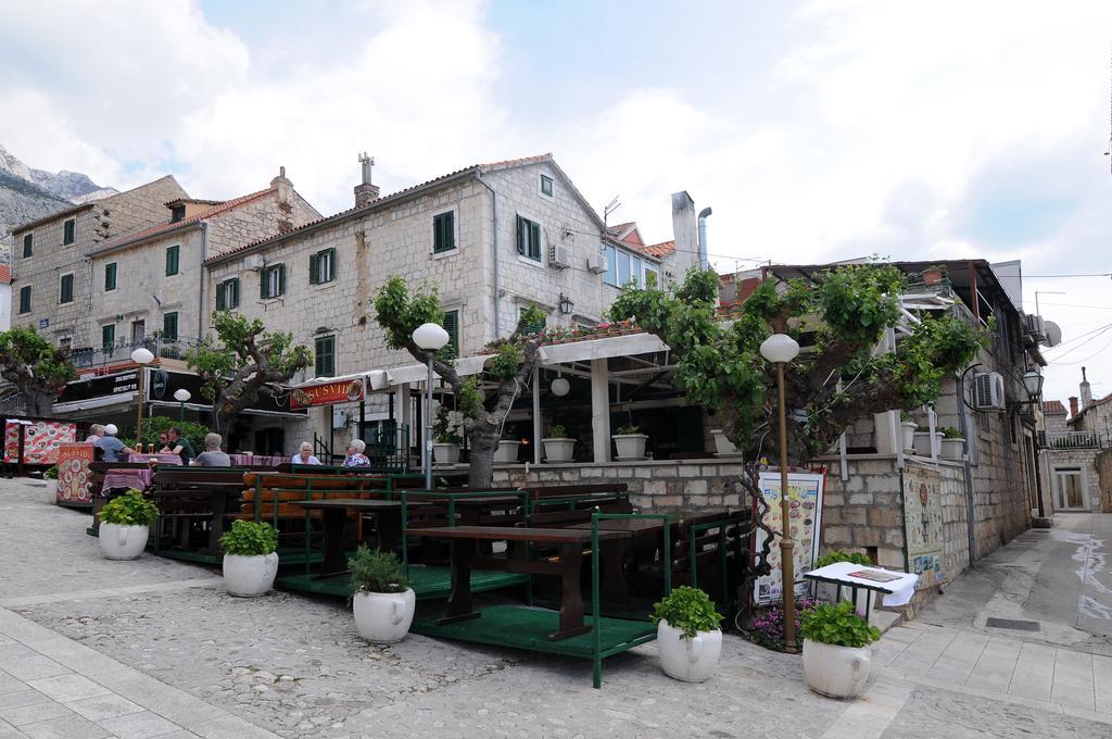 Guesthouse Rebecca Makarska Eksteriør bilde